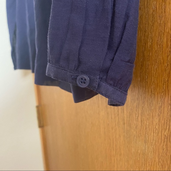 LOFT • Sheer Pleated Peasant Top Cutout Detail - L - Picture 4 of 16